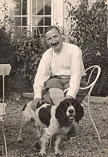 stefan zweig posando junto a su perro